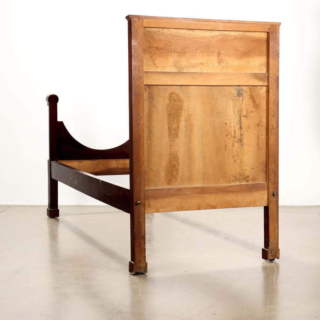  | Antiques  Beds & Headboards