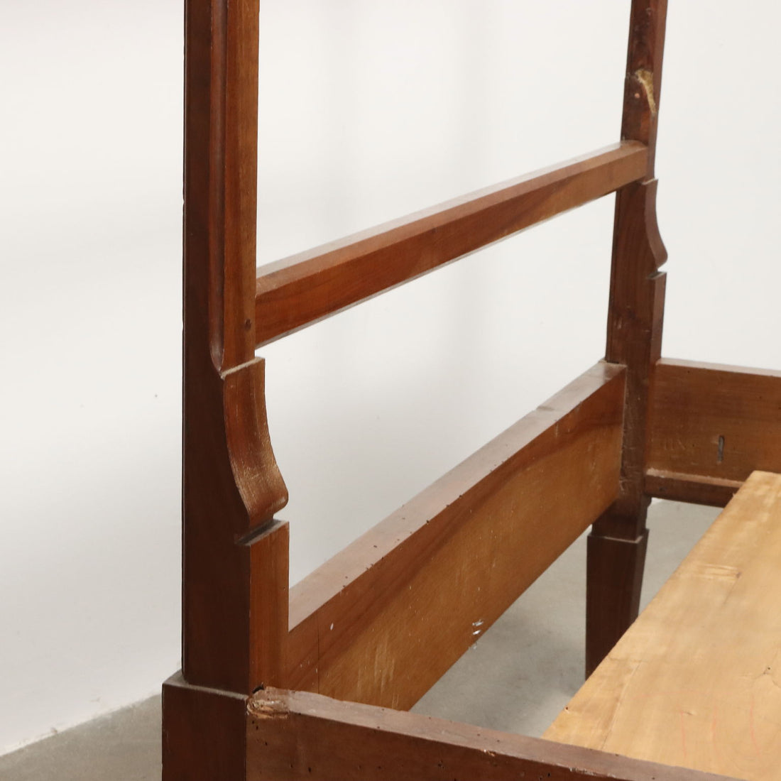  | Antiques  Beds & Headboards