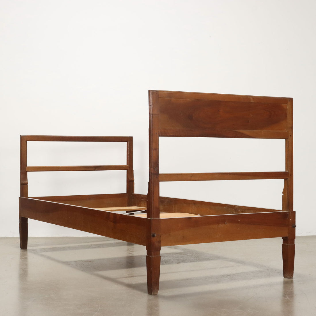  | Antiques  Beds & Headboards