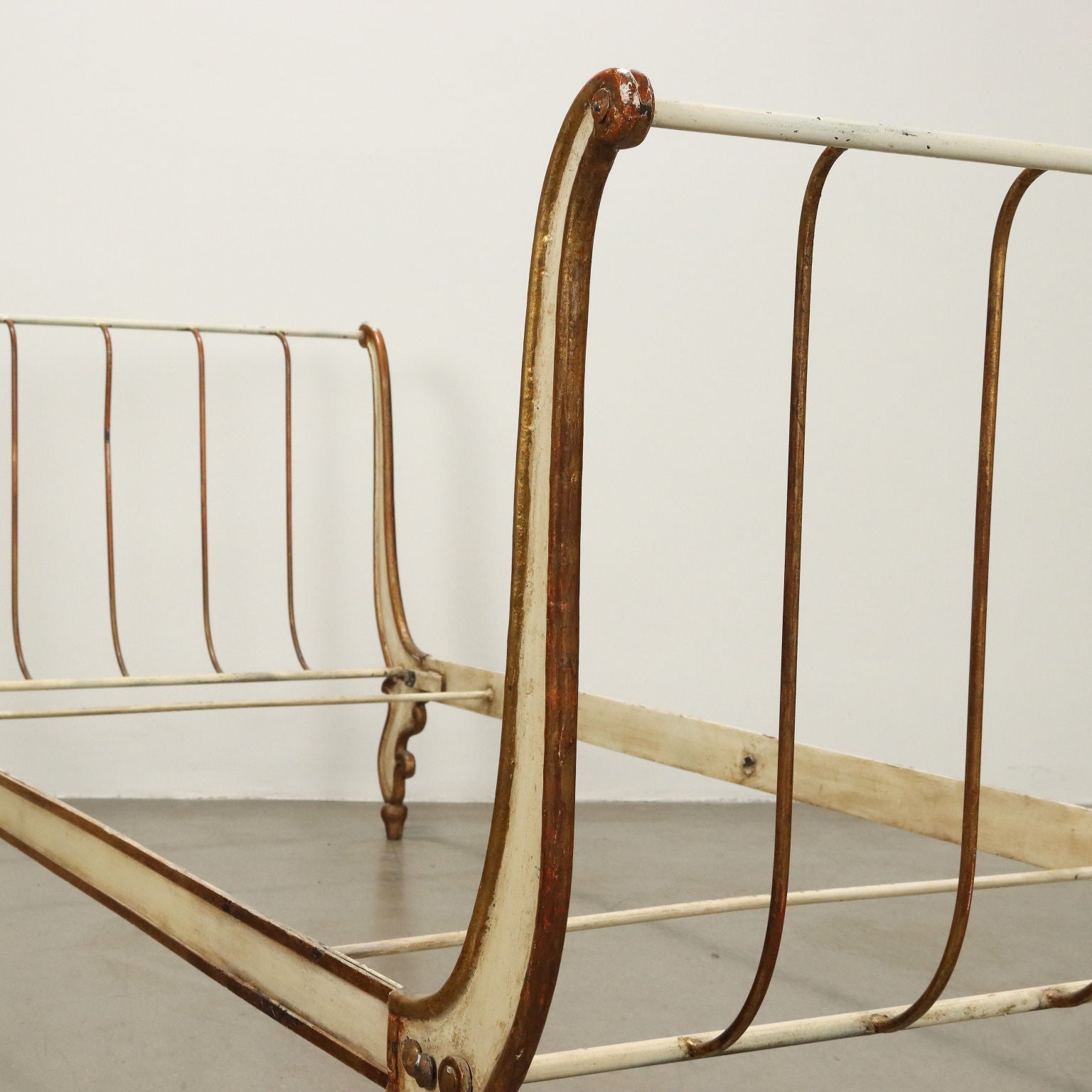  | Antiques  Beds & Headboards