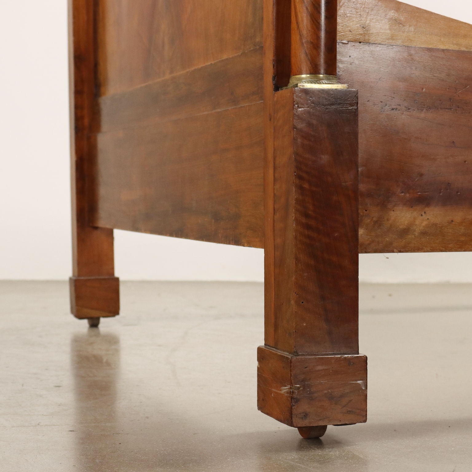  | Antiques  Beds & Headboards