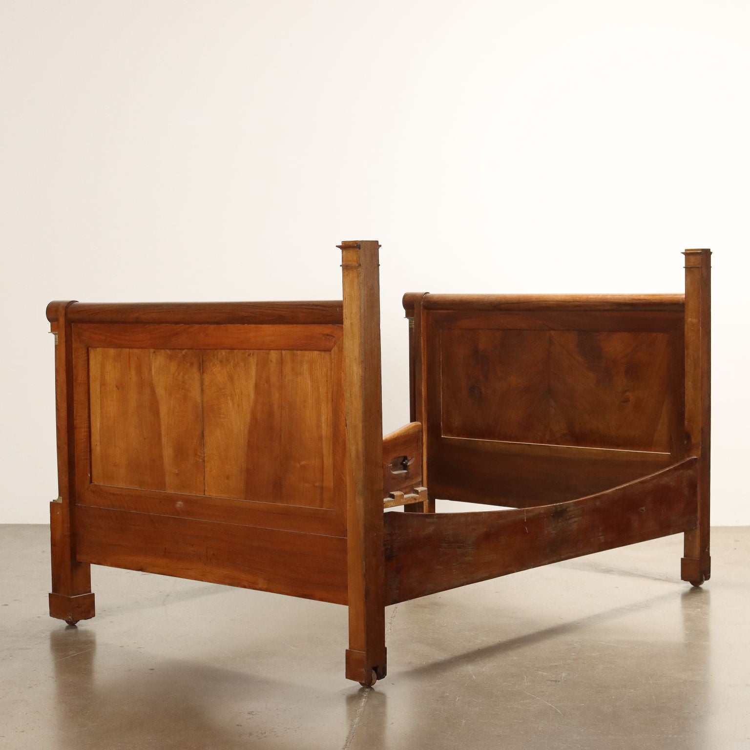  | Antiques  Beds & Headboards