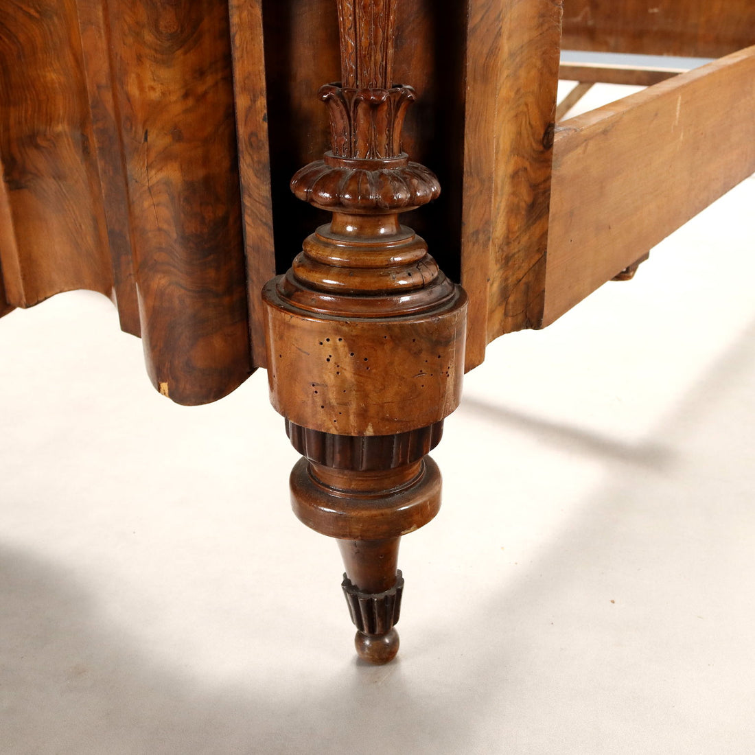  | Antiques  Beds & Headboards