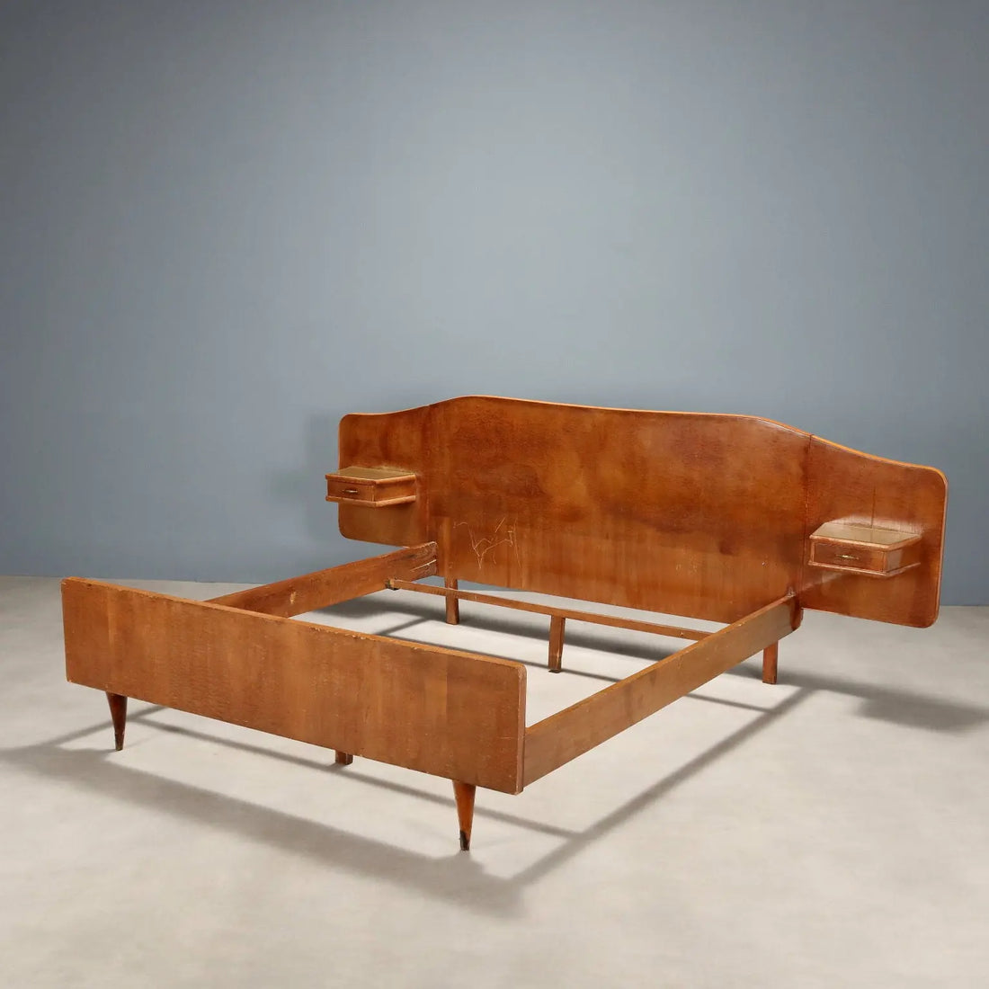 Vintage Double Bed Maple Burl Veneer Design Italy 1950s | Modernism | Complements