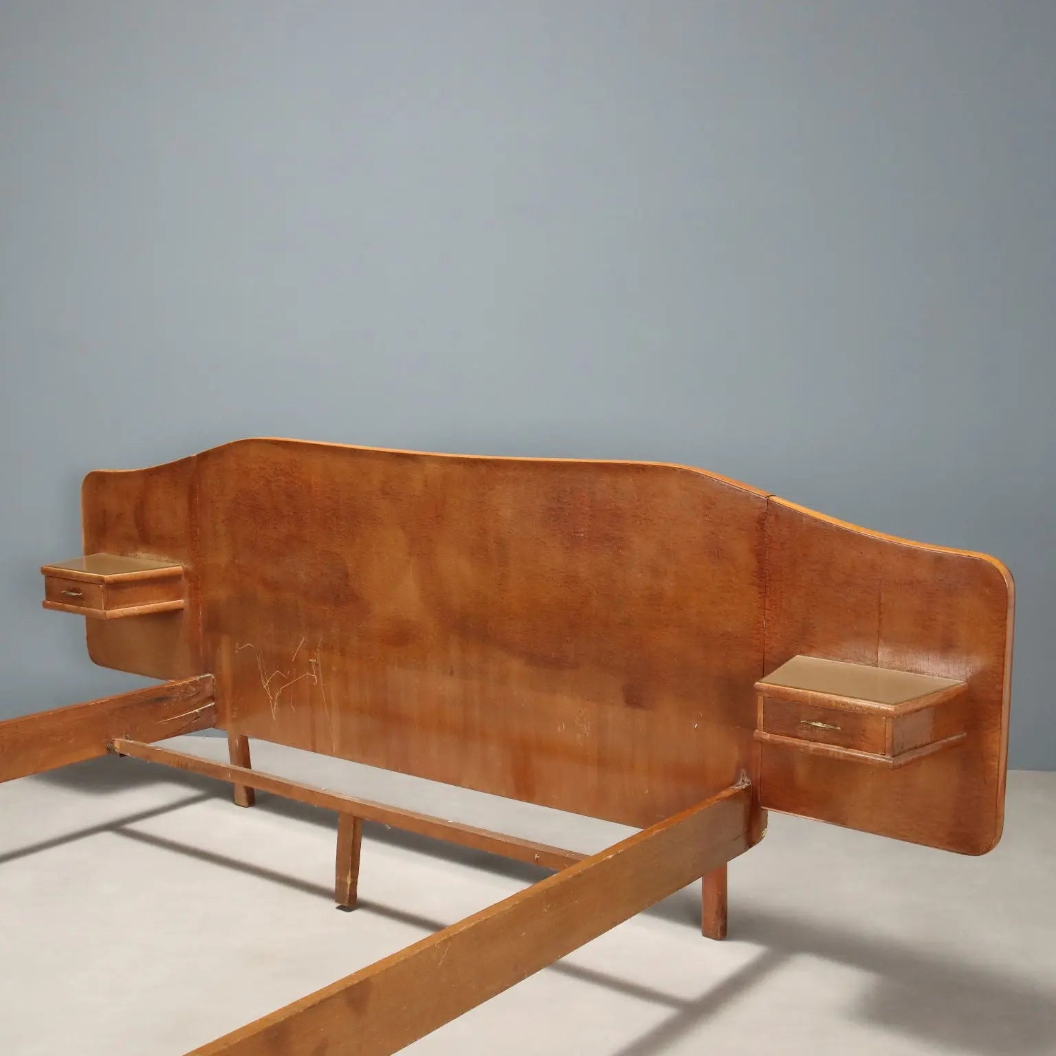 Vintage Double Bed Maple Burl Veneer Design Italy 1950s | Modernism | Complements
