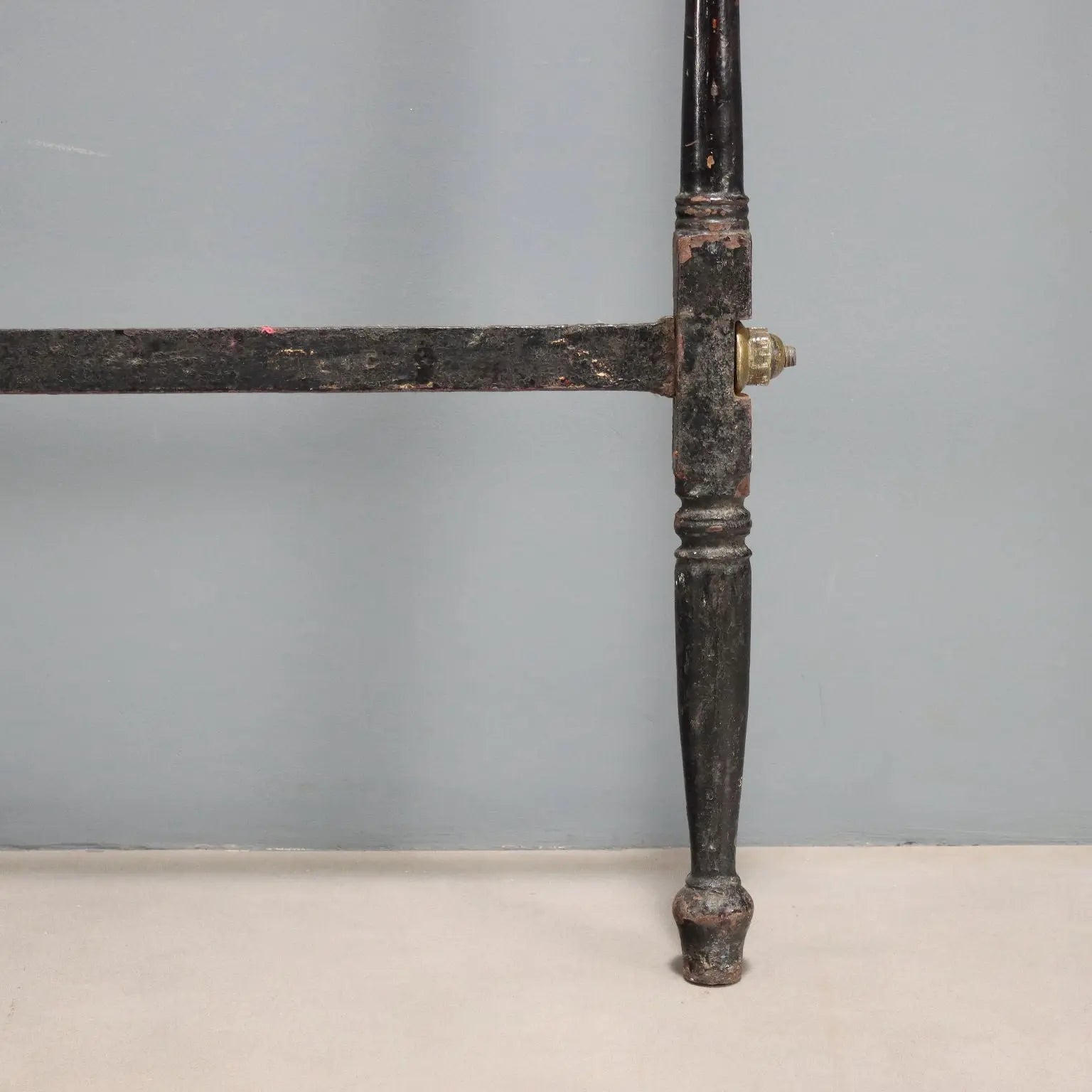 Antique Headboard Black Lacquered Metal Italy XIX Century - Italy, XIX Century | Antiques  Beds & Headboards