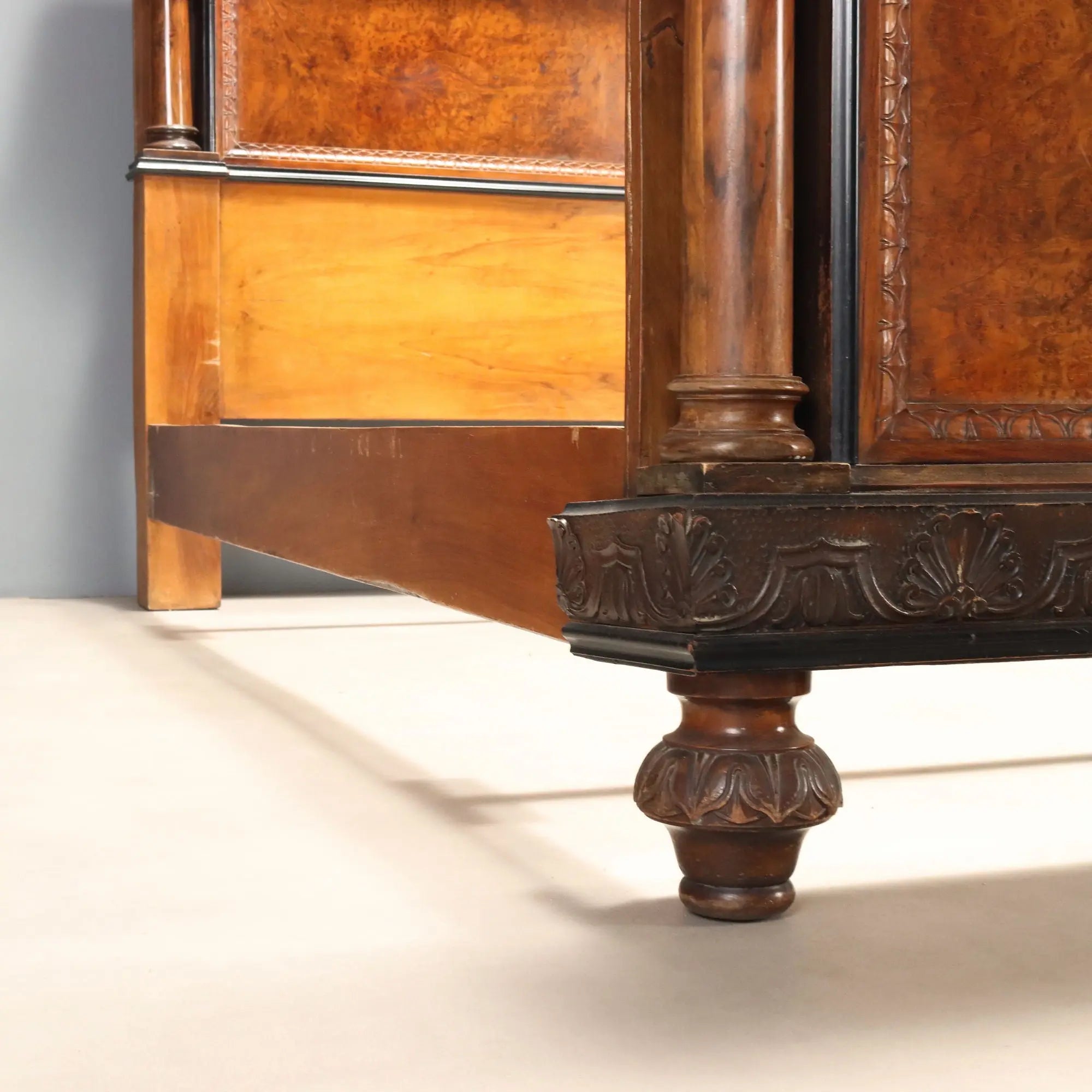 Antique Double Bed Walnut Burl Italy XX Century