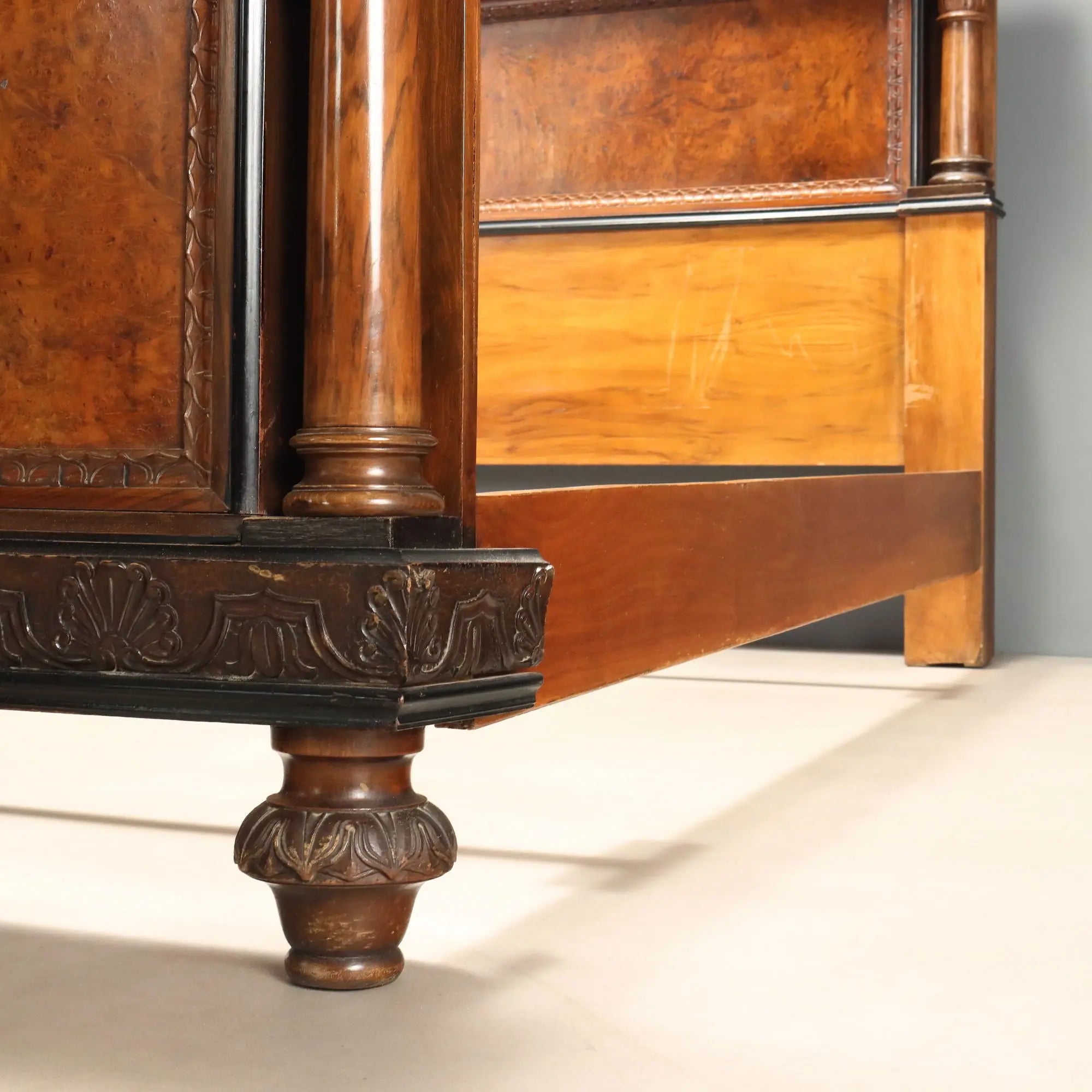 Antique Double Bed Walnut Burl Italy XX Century