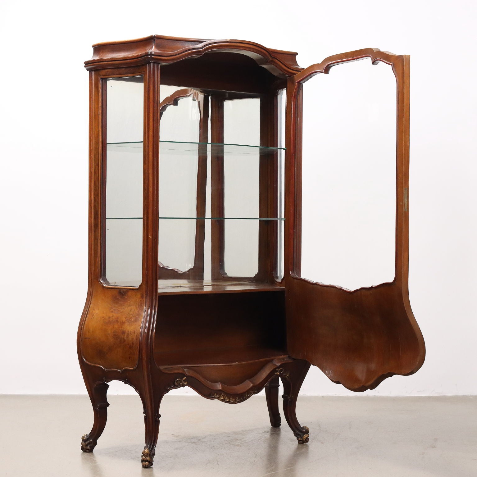 Antique Showcase Baroque Style Walnut Decorations Italy XX Century - Baroque Style Showcase | Antiques  Bookcases & Showcases