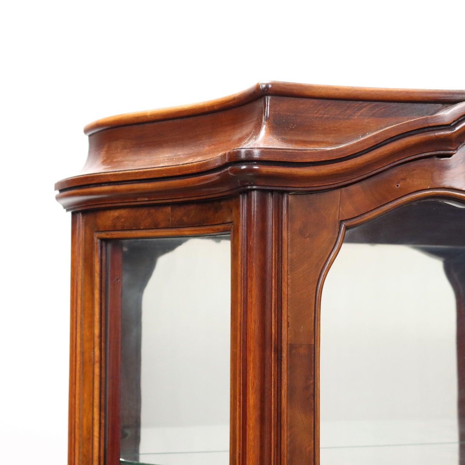 Antique Showcase Baroque Style Walnut Decorations Italy XX Century - Baroque Style Showcase | Antiques  Bookcases & Showcases