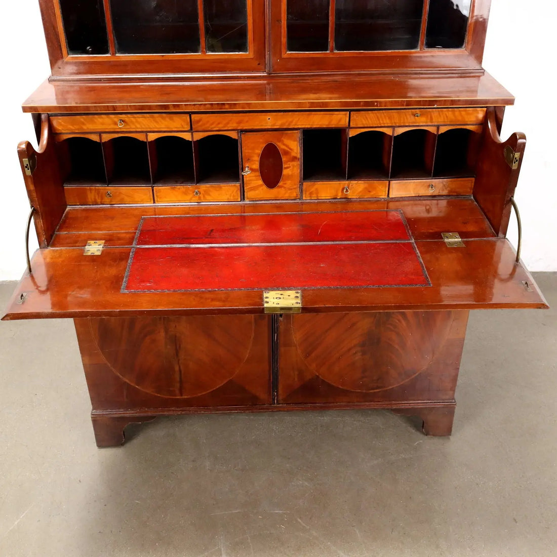 Antique Bookcase Neo-Gothic Style Mahogany XIX Century - England, Early XIX Century | Antiques | Bookcases & Showcases