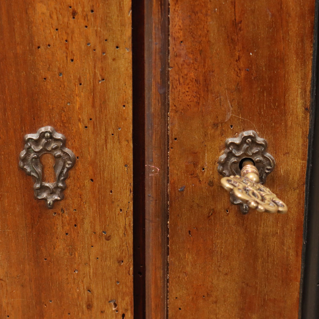  | Antiques  Cupboards