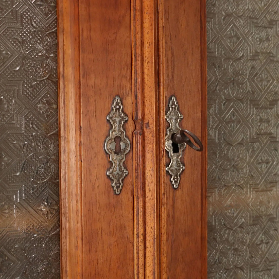 Dresser - France, late 18th century | Antiques | Cupboards