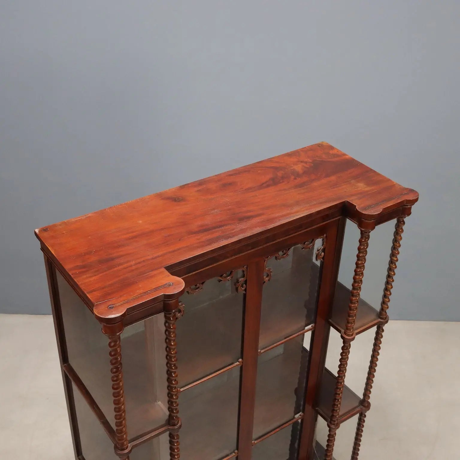 Louis Philippe Mahogany Display Cabinet - Italy 19th Century