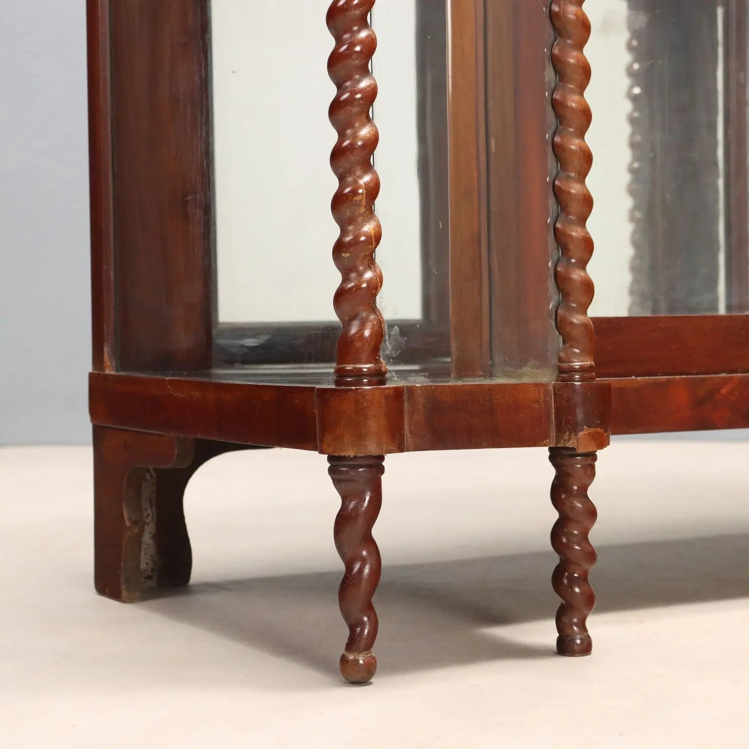 Louis Philippe Mahogany Display Cabinet - Italy 19th Century