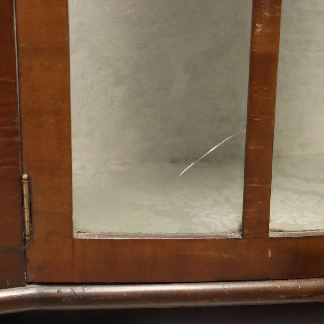 Antique Showcase Art Déco Mahogany Veneer Italy XX Century