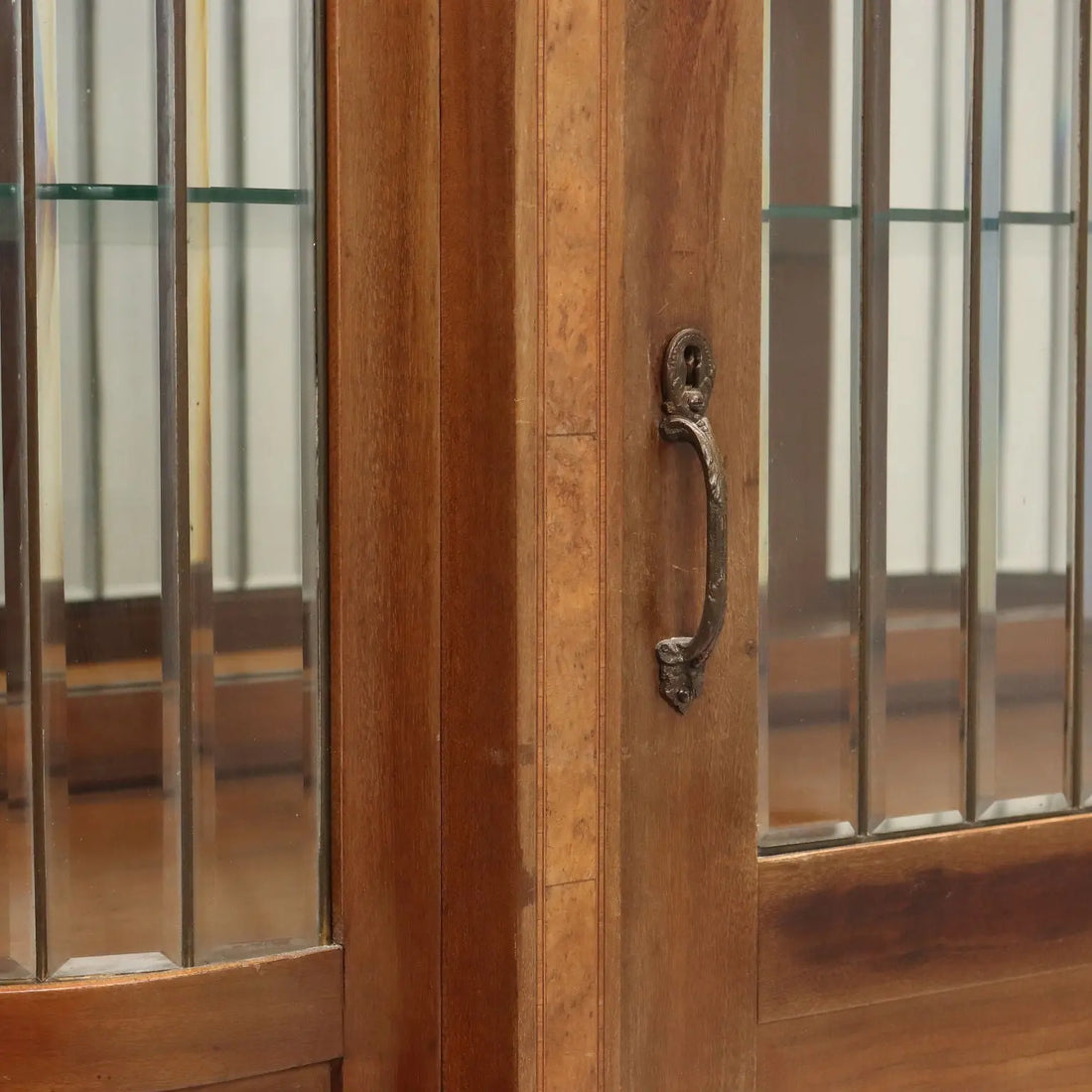 Antique Display Cabinet Mahogany Veneer Italy XX Century