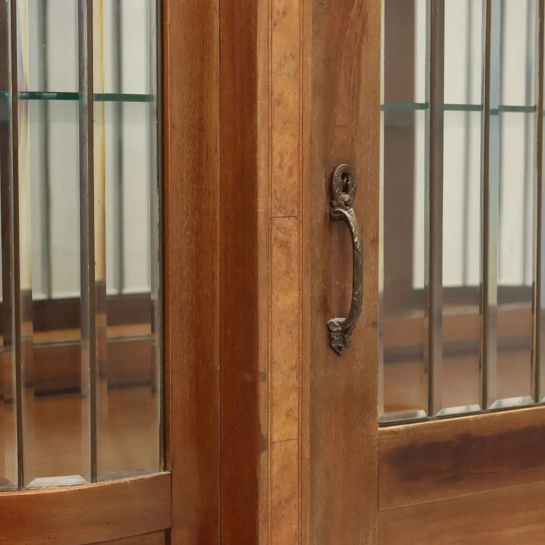 Antique Display Cabinet Mahogany Veneer Italy XX Century
