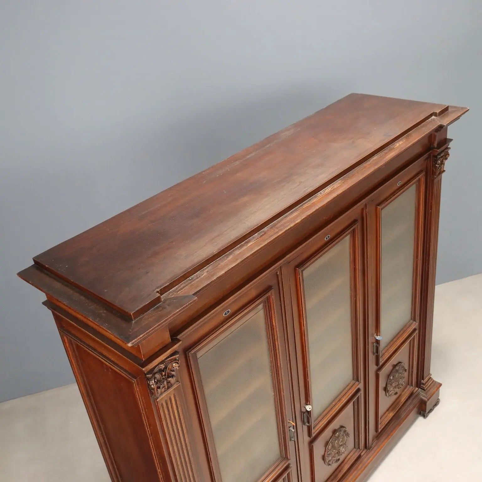 Antique Bookcase Neo-Renaissance Style Walnut Italy XX Century