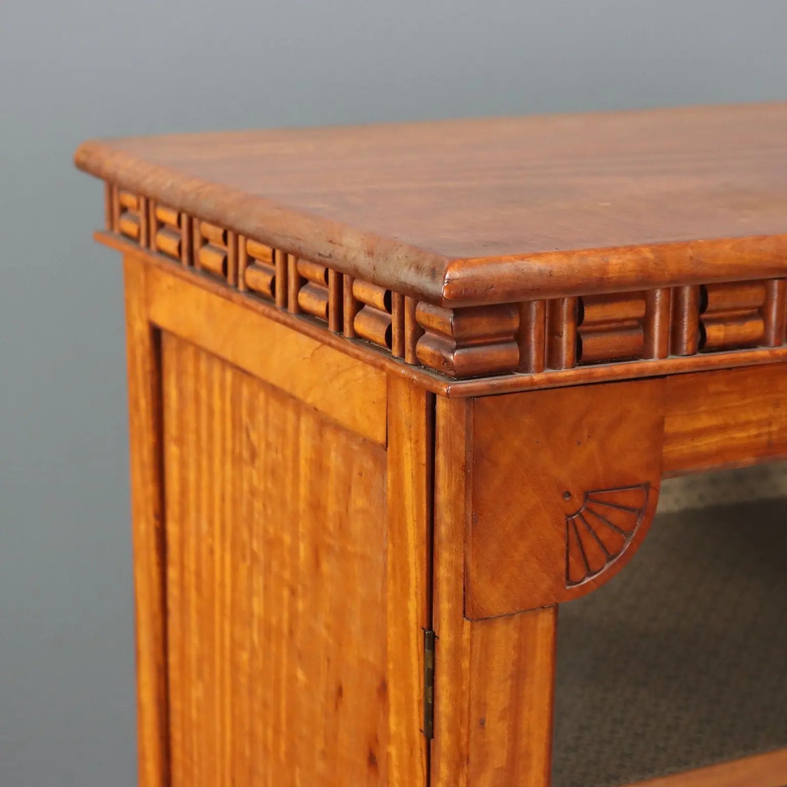 Antique Showcase Chinoiserie Style Citronnier United Kingdom '800