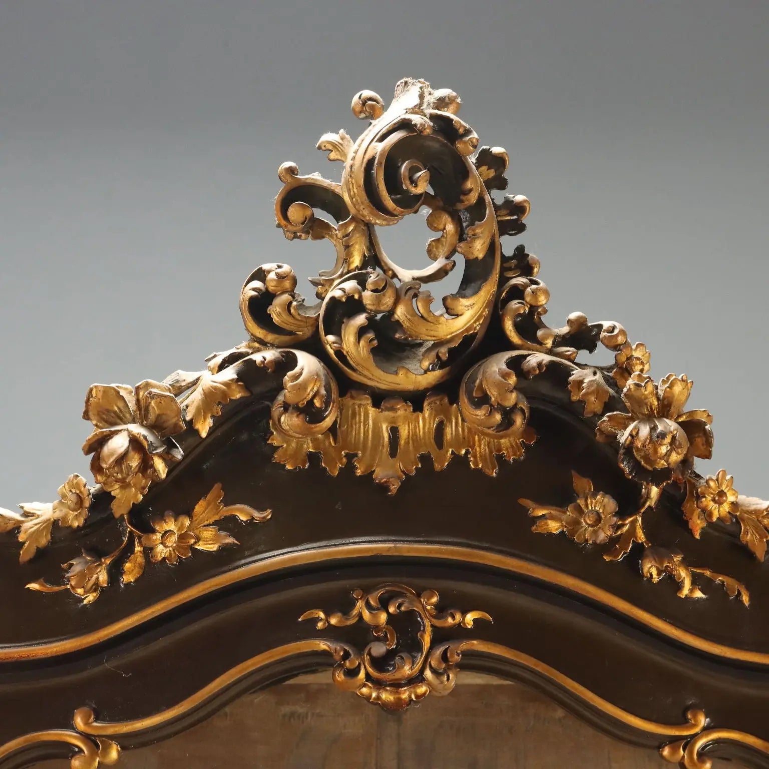 Antique Baroque Showcase Carved Wood Italy XIX Century