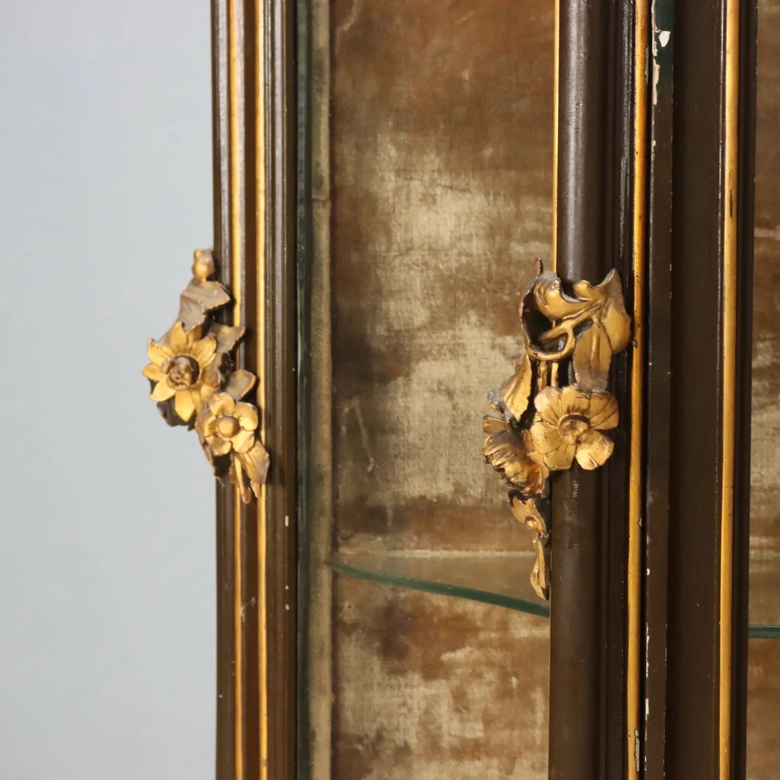 Antique Baroque Showcase Carved Wood Italy XIX Century