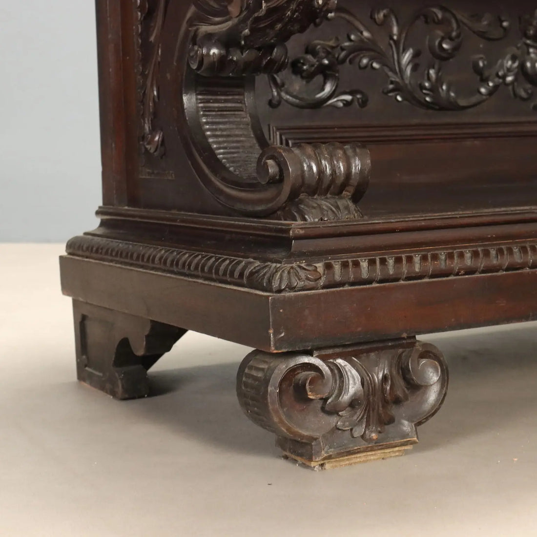 Antique Showcase Neo-Renaissance Style Walnut Late XIX Century