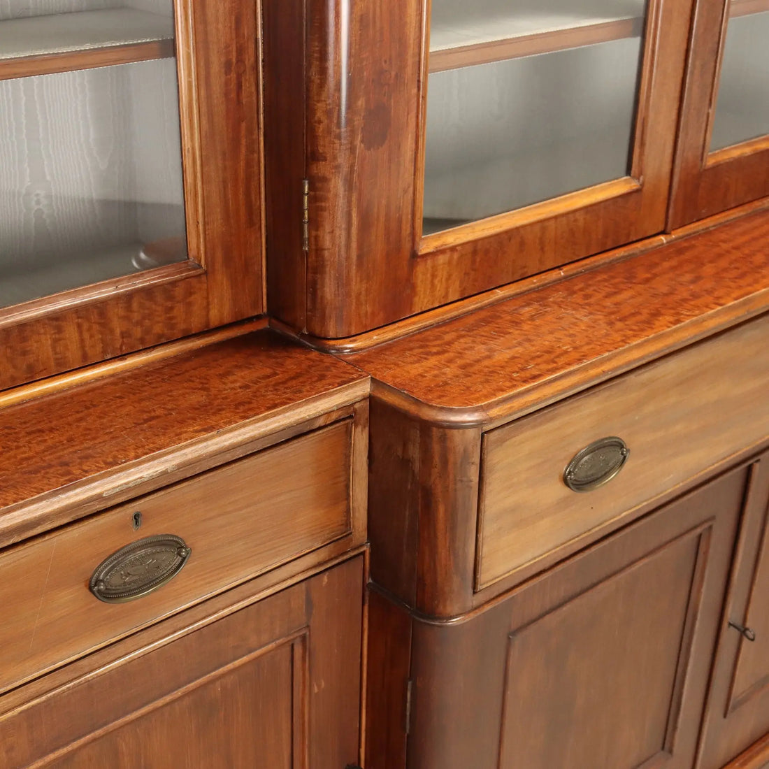 Antique Bookcase Mahogany Glass Leather United Kingdom '800