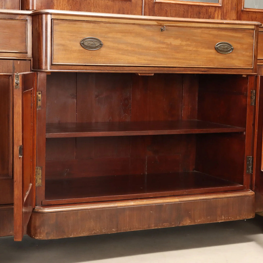 Antique Bookcase Mahogany Glass Leather United Kingdom '800