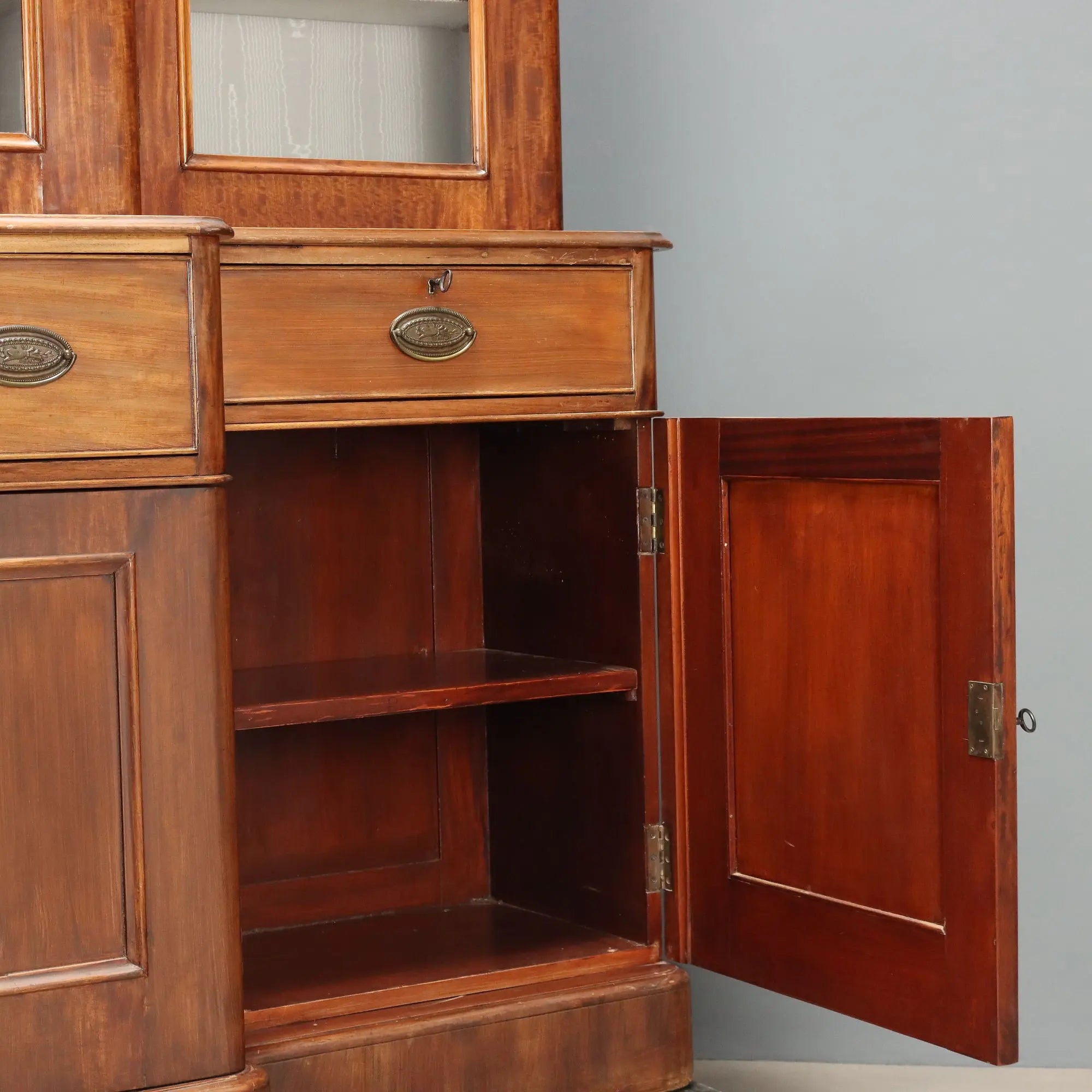 Antique Bookcase Mahogany Glass Leather United Kingdom '800