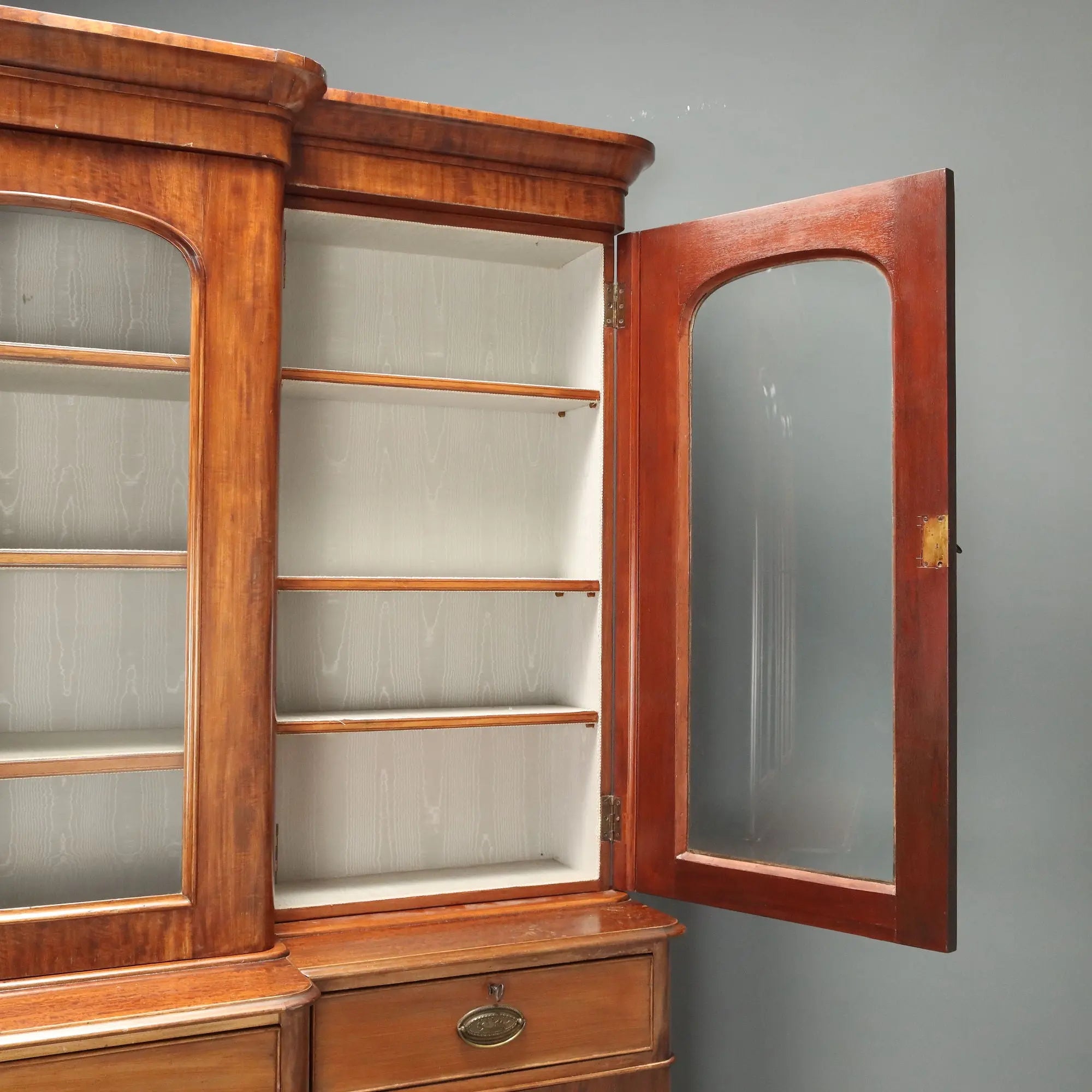 Antique Bookcase Mahogany Glass Leather United Kingdom '800