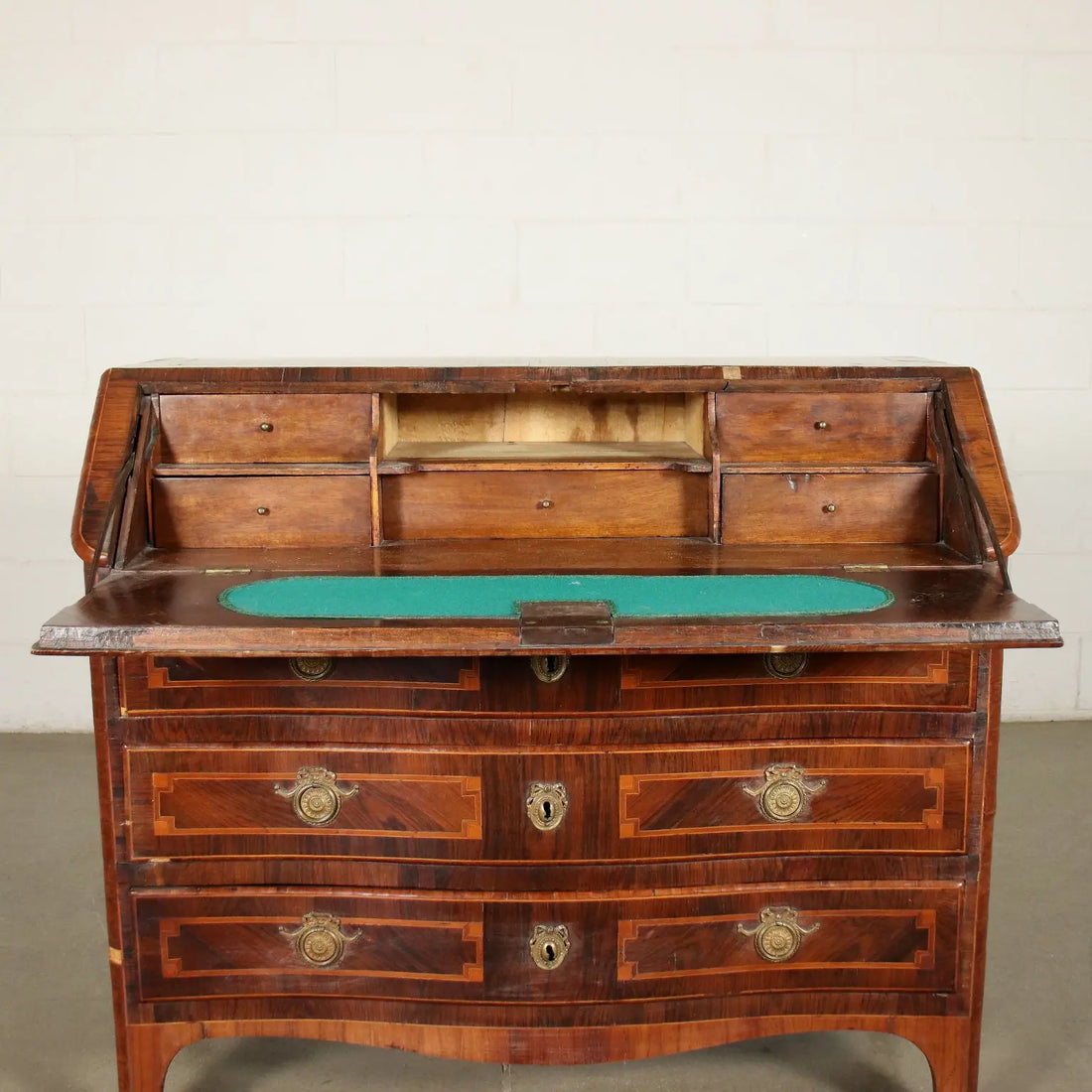 18th Century Piedmontese Desk in Bois de Violette
