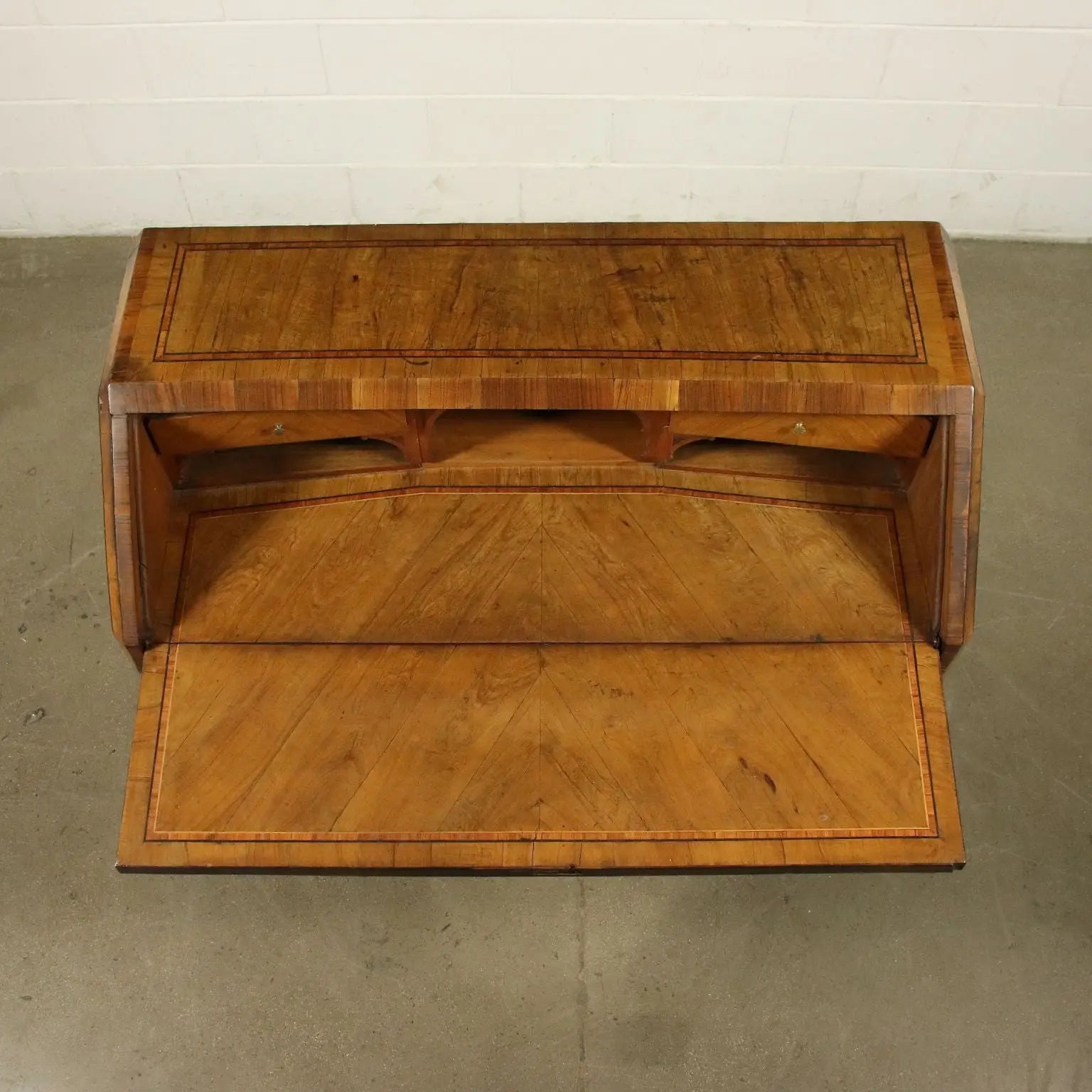 Antique Flap Cabinet Baroque Olive Bois de Rose XVIII Century