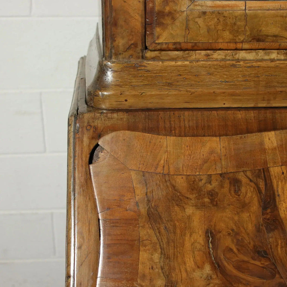 Barocchetto Trumeau Walnut Burl Veneer Mirror Italy 18th Century | Antiques | Drop-Leaf Secretaire & Secretaire
