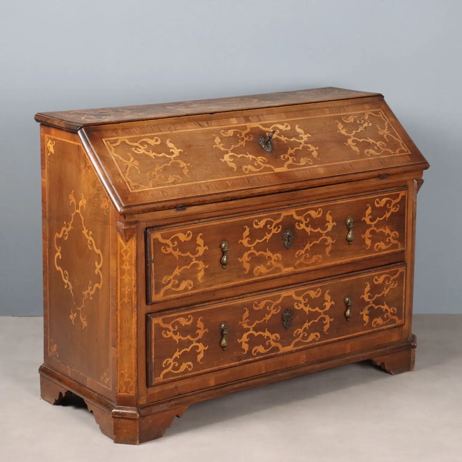 Antique Baroque Flap Cabinet Walnut Maple Italy XVIII Century - Piedmont, XVIII Century | Antiques | Drop-Leaf Secretaire & Secretaire