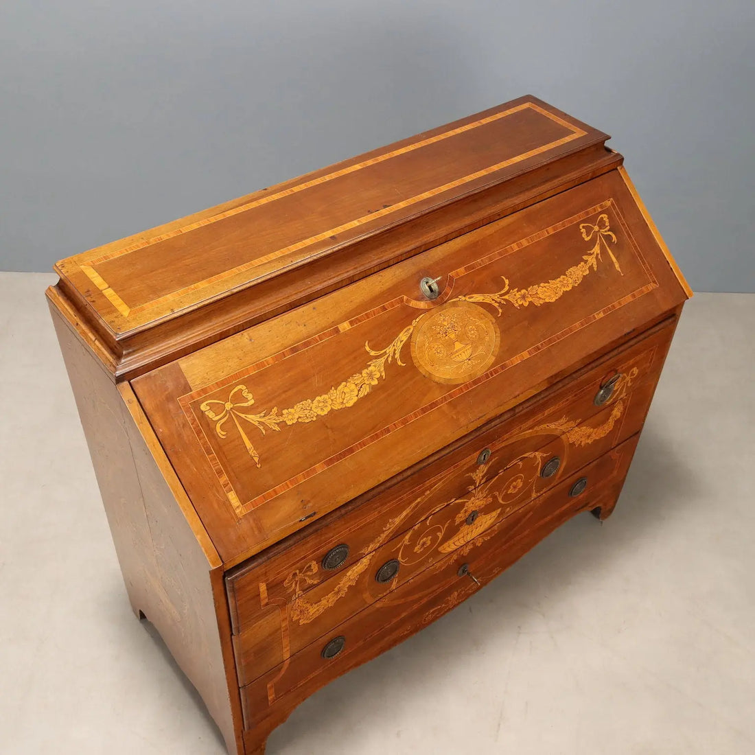 Antique Flap Cabinet Maple Bois de Rose Italy XVIII Century