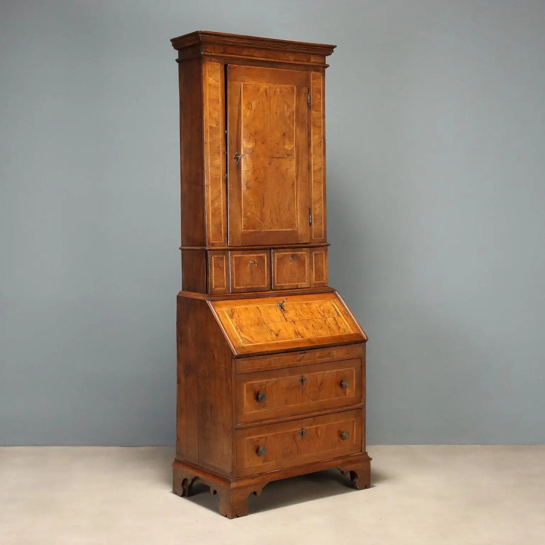 Walnut and Burl Walnut Trumeau - Italy 18th Century