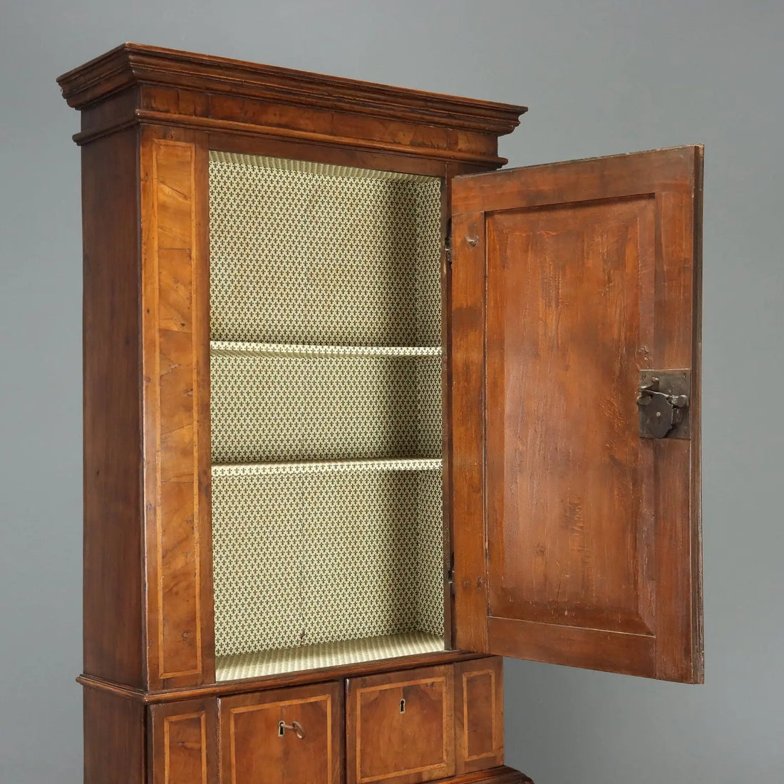Walnut and Burl Walnut Trumeau - Italy 18th Century