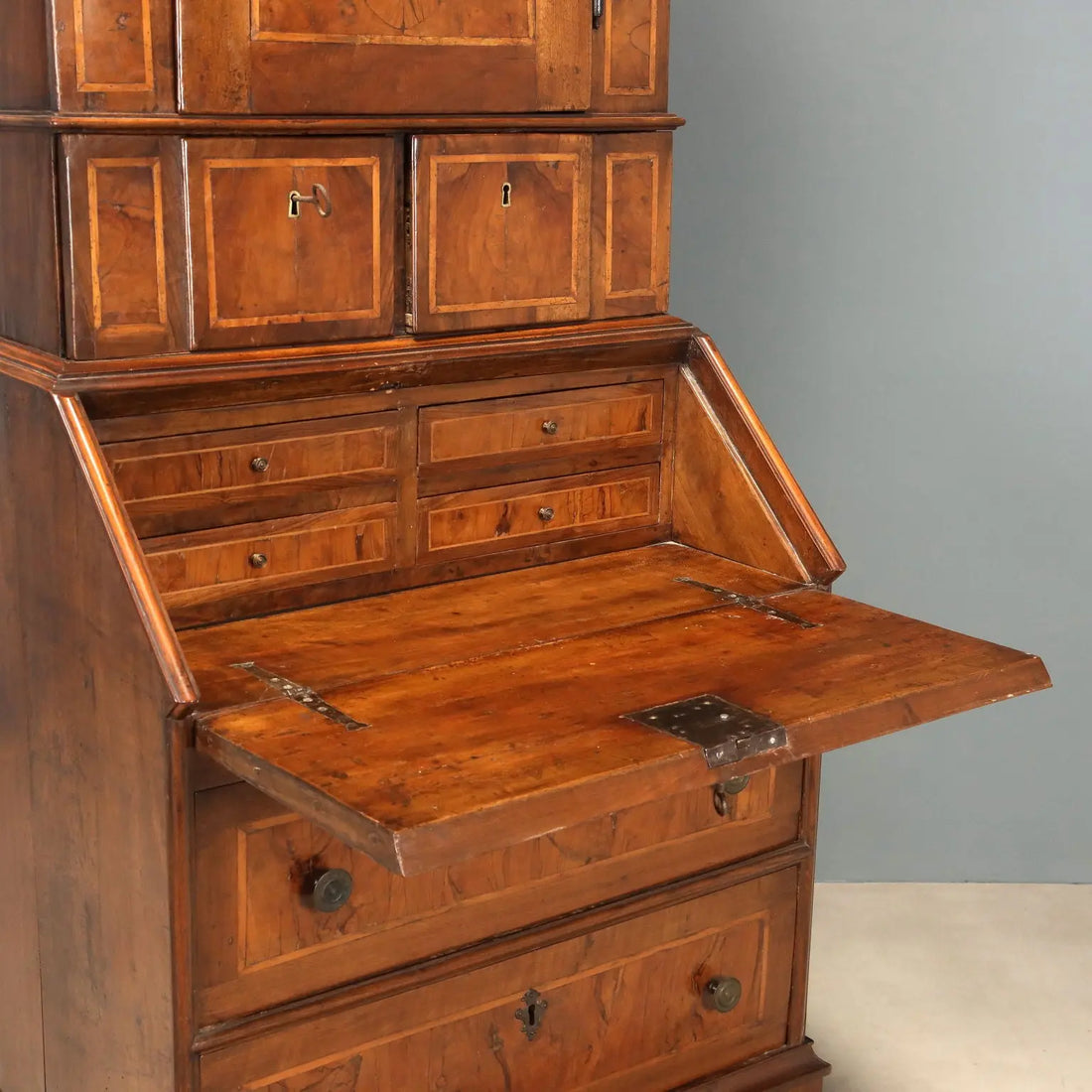Walnut and Burl Walnut Trumeau - Italy 18th Century