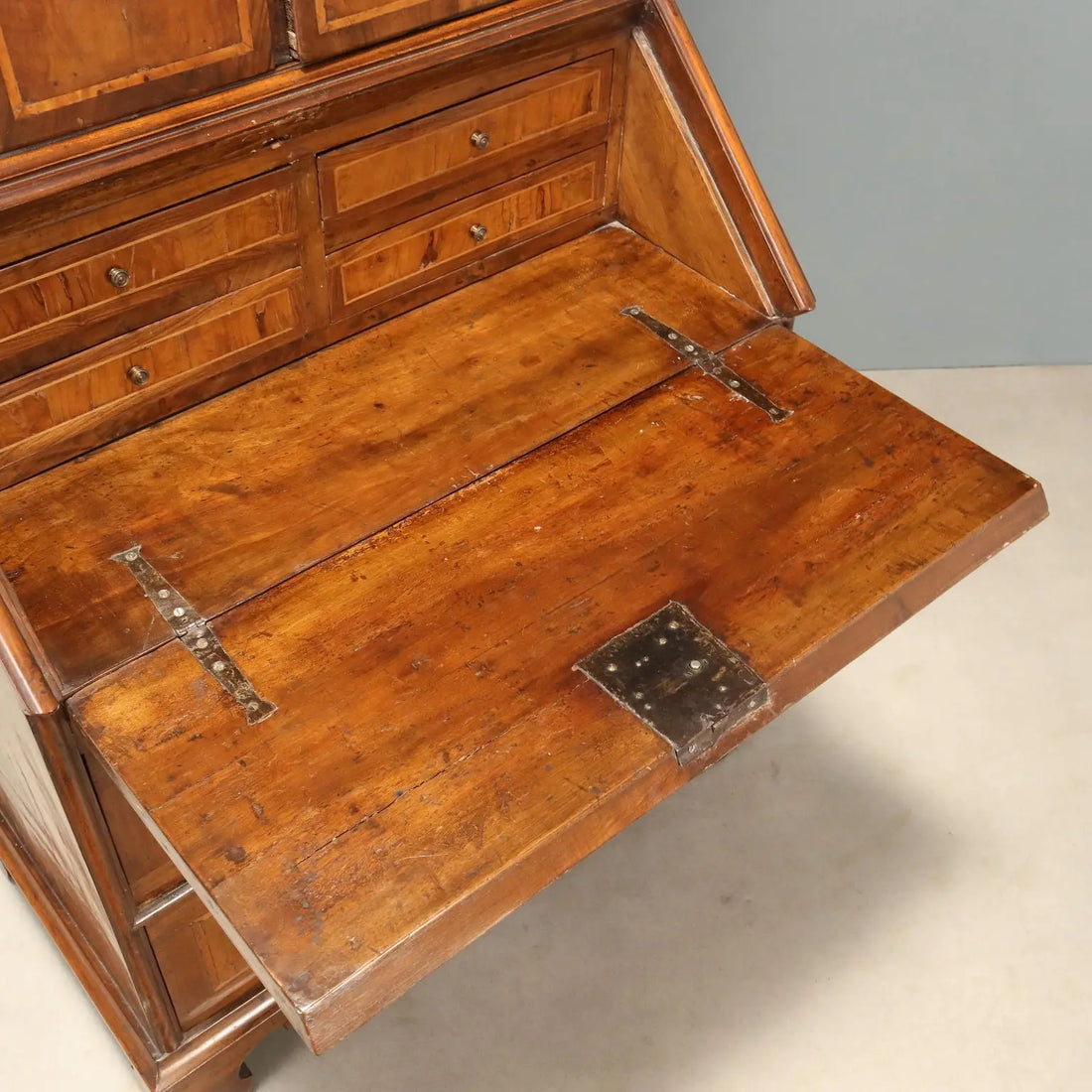 Walnut and Burl Walnut Trumeau - Italy 18th Century