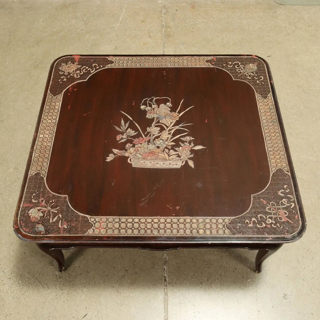 Ancient Coffee Table Chinese Style Engraved and Lacquered Exotic Wood - China, XX Century | Antiques | Side & Coffee Tables