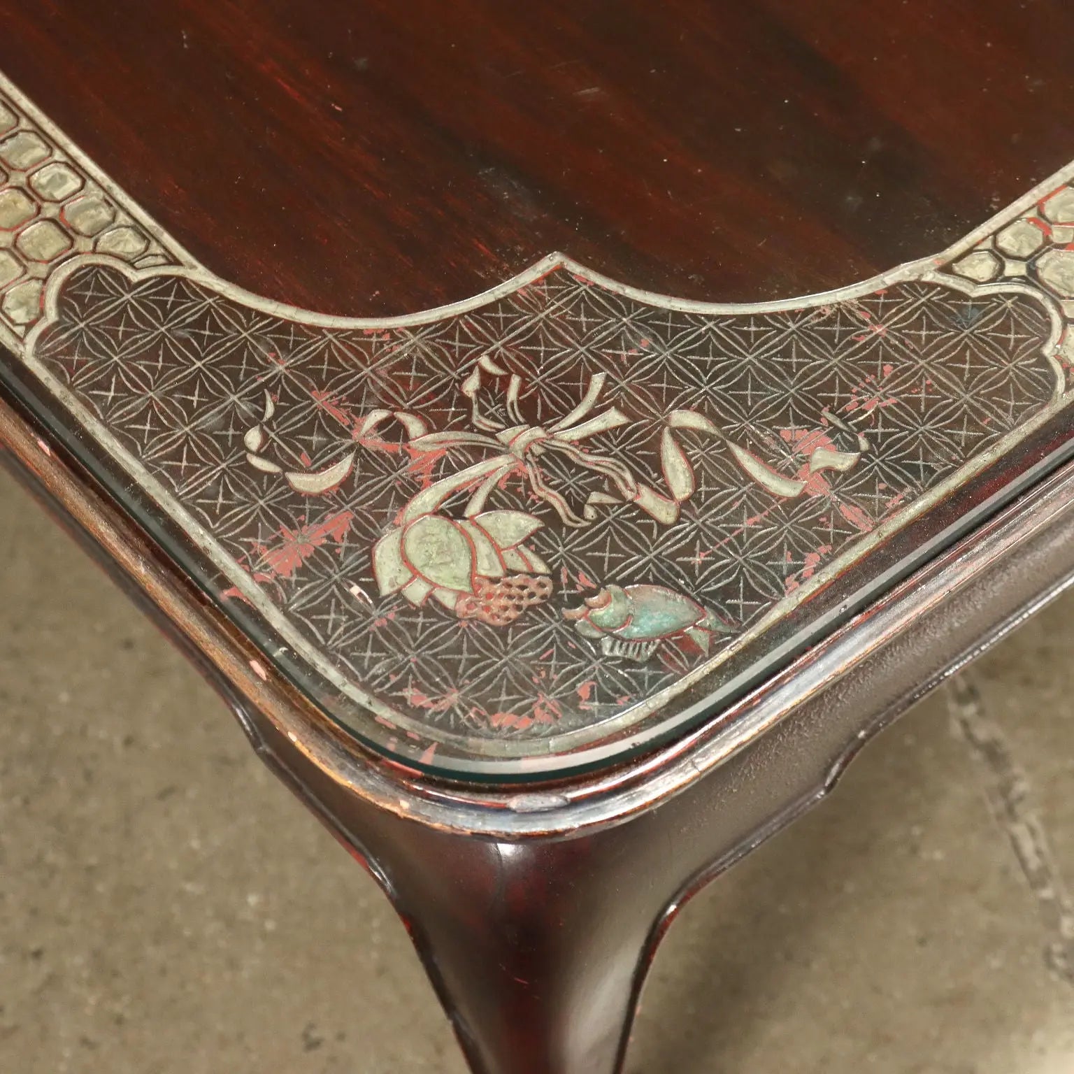 Ancient Coffee Table Chinese Style Engraved and Lacquered Exotic Wood - China, XX Century | Antiques | Side & Coffee Tables