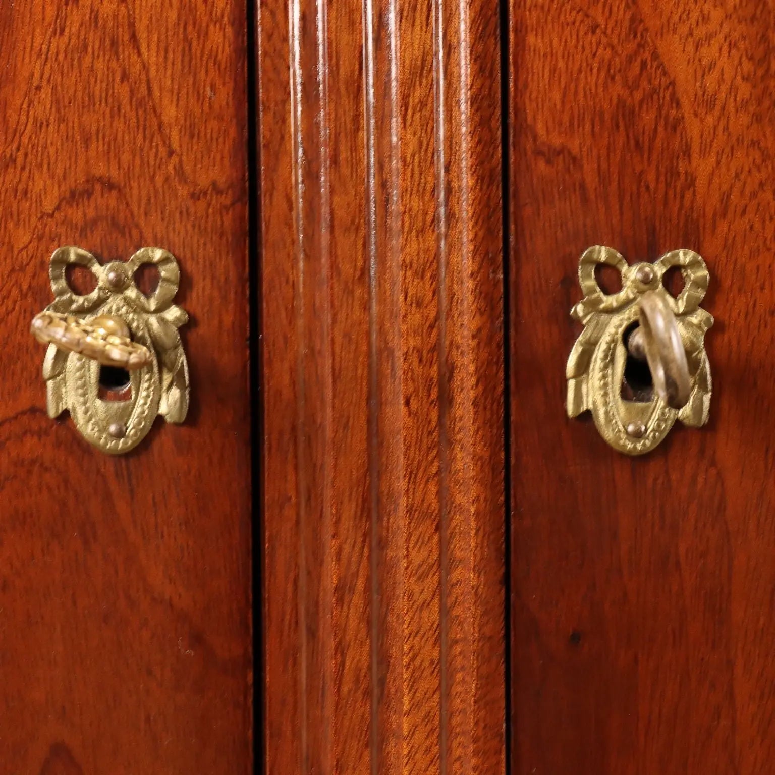 Neoclassical Style Cupboard Borders Brass Italy XX Century - Italy, XX Century | Antiques | Cupboards