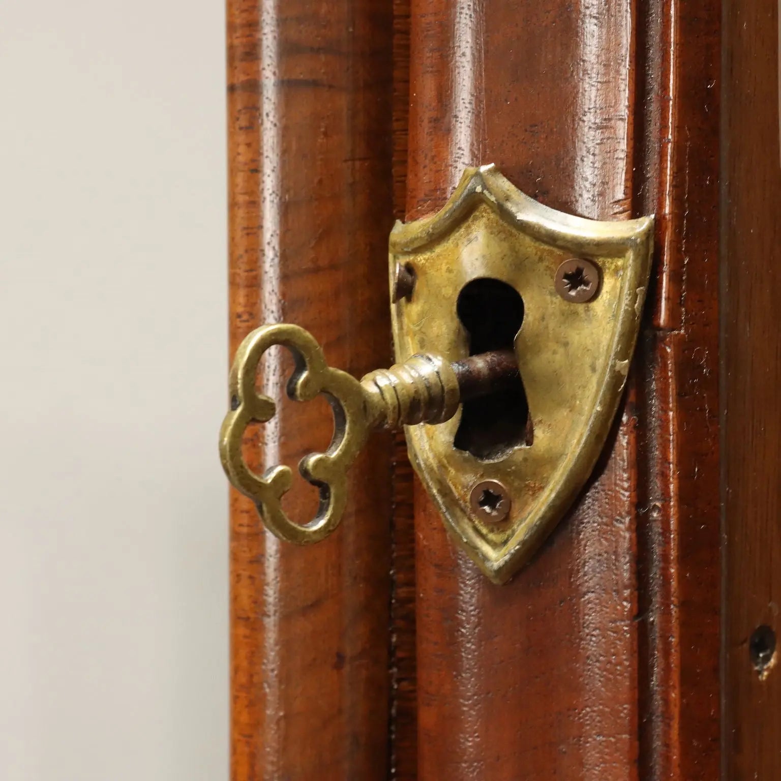 Antique Decò Showcase Walnut Drawers Cupboard Italy XIX Century - Italy, Early XIX Century | Antiques | Bookcases & Showcases