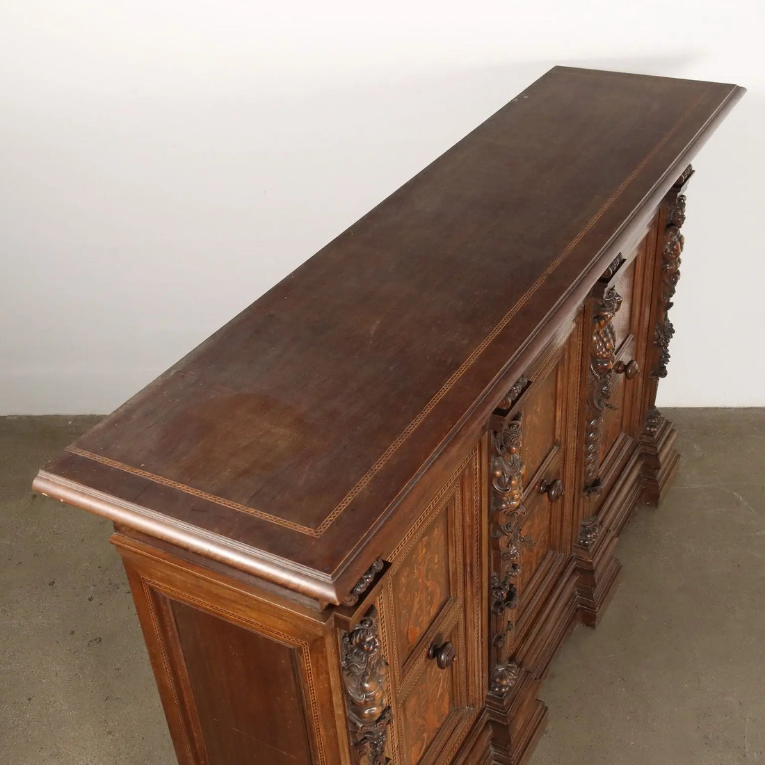 Antique Cupboard Neo-Renaissance Style Carved Wood XX Century - Italy, XX Century | Antiques | Cupboards
