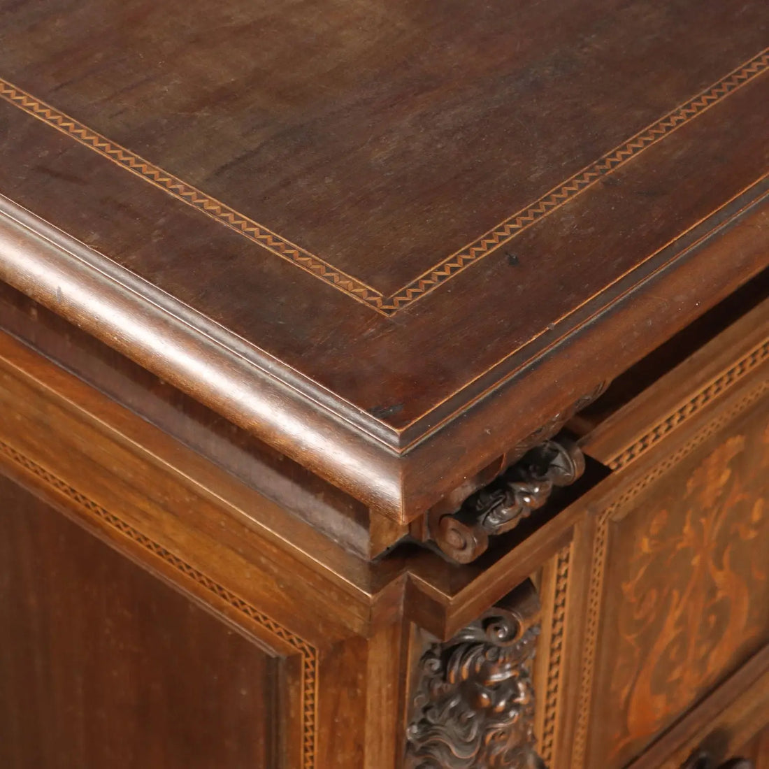 Antique Cupboard Neo-Renaissance Style Carved Wood XX Century - Italy, XX Century | Antiques | Cupboards