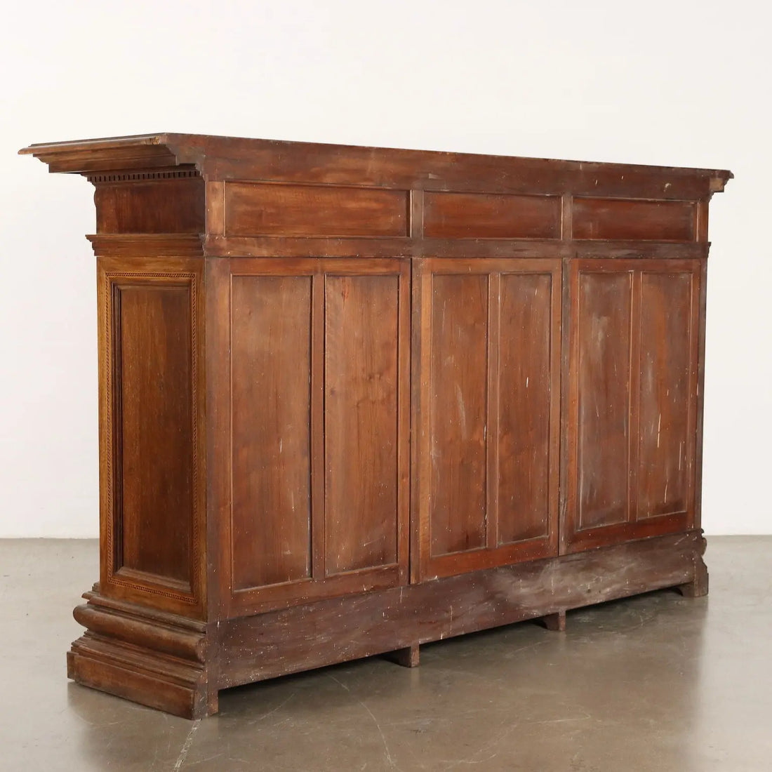 Antique Cupboard Neo-Renaissance Style Carved Wood XX Century - Italy, XX Century | Antiques | Cupboards