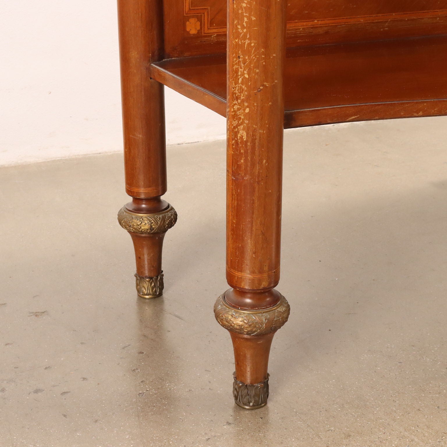  | Antiques  Consoles