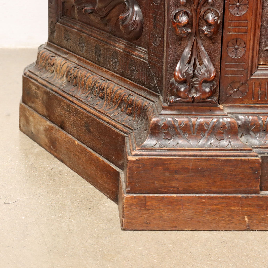  | Antiques  Bookcases & Showcases