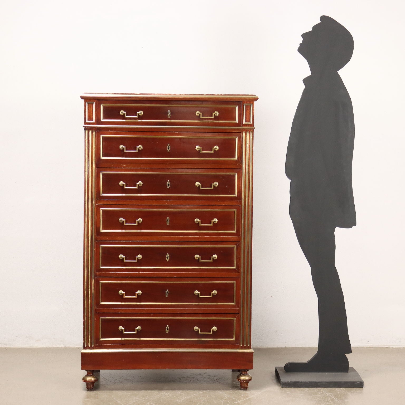 | Antiques  Chest of Drawers & Commodes